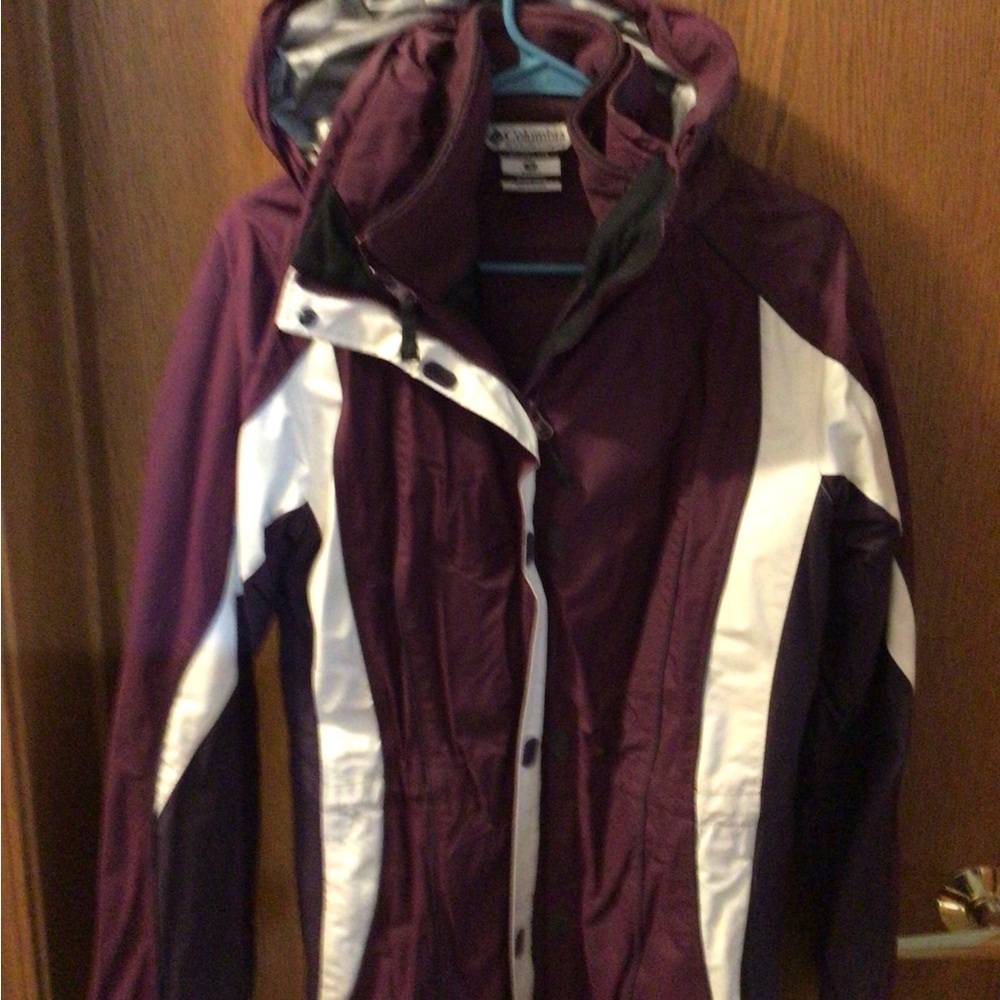 Columbia 2 part coat with hood medium